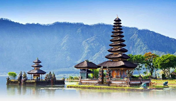 Đền ULun Danu, Bali